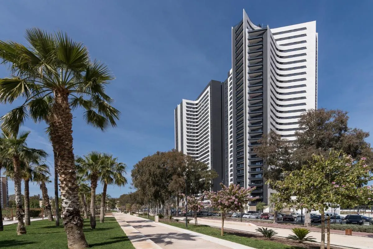 Image 4 of Suite Homes urban Sky Tower 23G