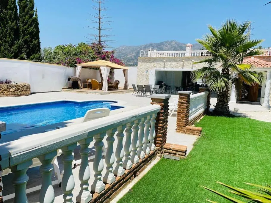 Image 2 of Sunny Villa Mijas with large pool free parking