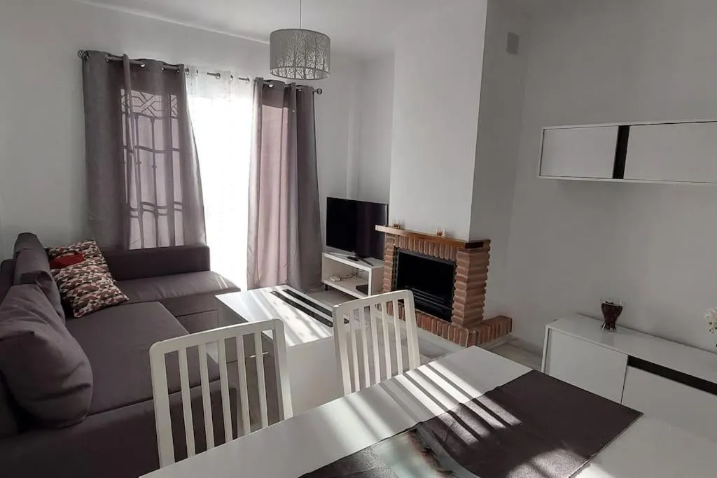 Image 2 of TU RINCON DE NERJA, Casa Socrates