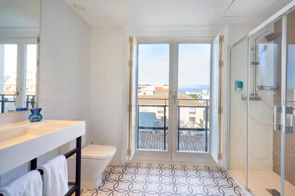 Image 3 of Tandem Soho Suites