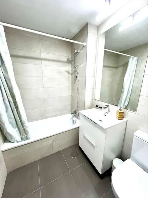 Image 3 of Teatinos Premium nuevo con piscina