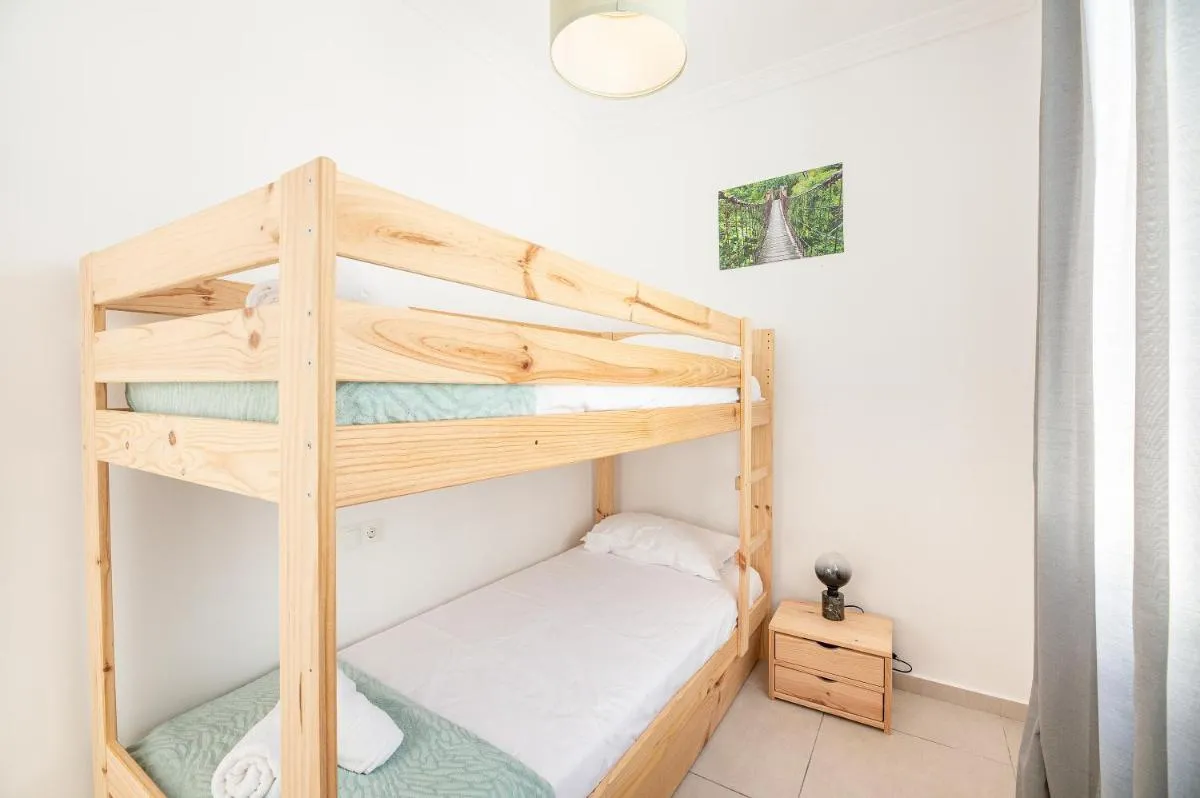 Image 1 of The 14 Alvarez Street, central apartment ideal for a short group visit
