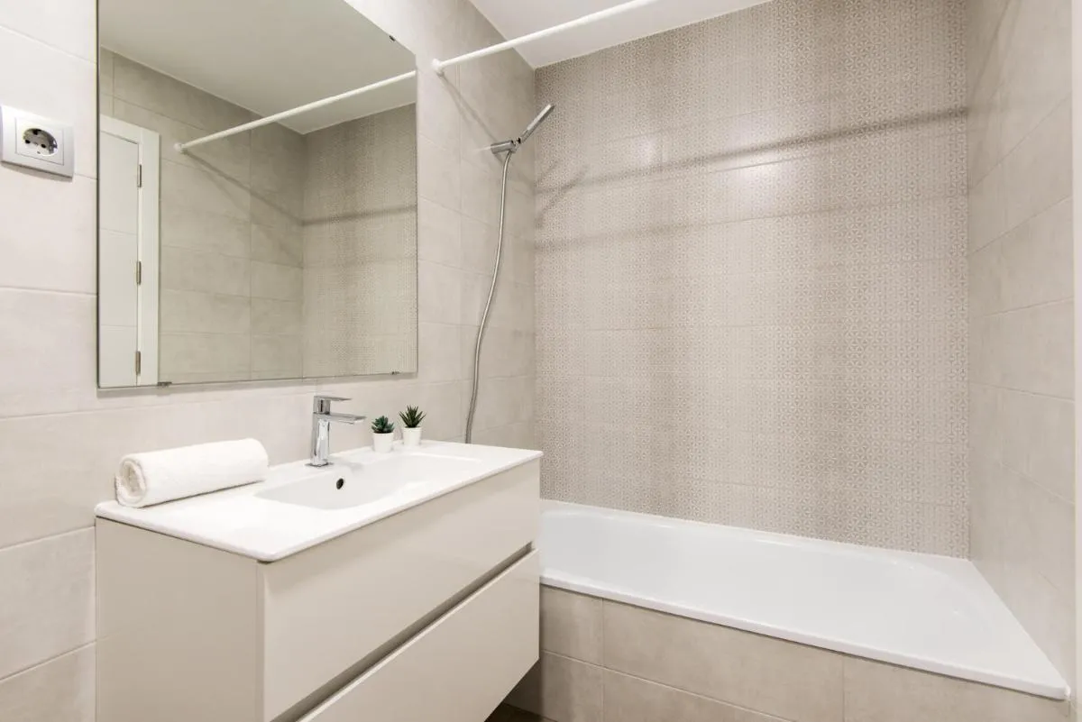 Image 2 of UNIVERSITY & TECH PARK MALAGA APARTMENT