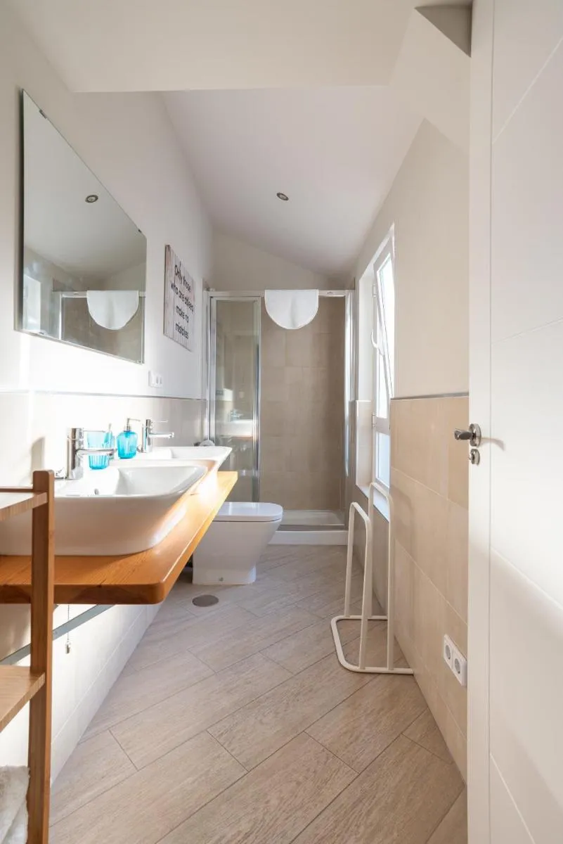 Image 3 of Urbe10 Angel Suites duplex 2 Bedrooms 4C