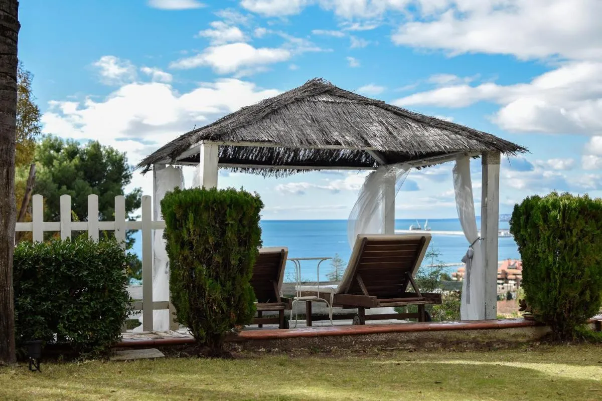 Image 6 of Villa Antumalal B&B