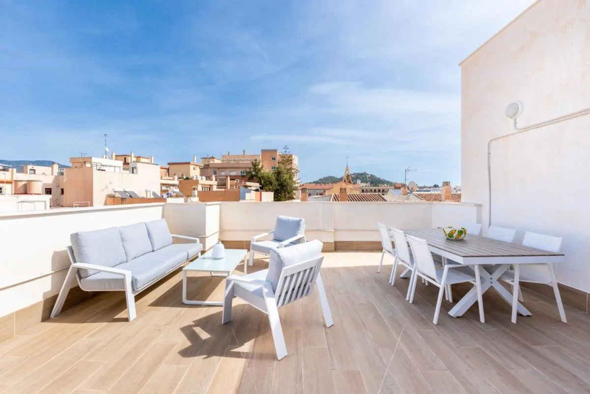 Image 4 of WintowinRentals Great Penthouse Newly Built