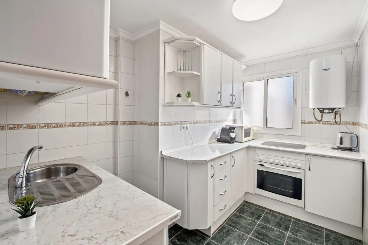 Image 4 of 3 Bedroom Apartment near City Centre