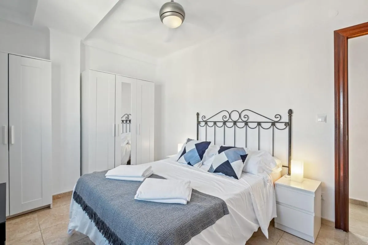 Image 5 of 3 Bedroom Apartment near City Centre