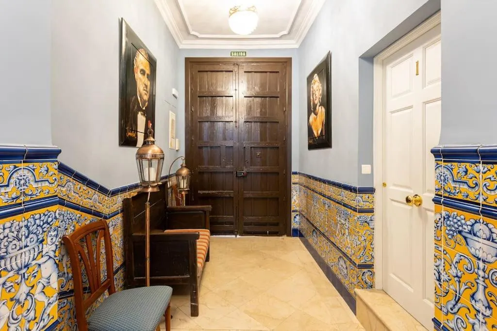 Image 2 of 5. Casa de Alma. Apartment in historic house