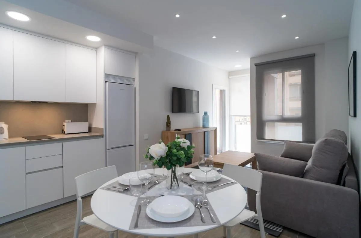 Image 1 of AAC Málaga – Apartamento luminoso y nuevo, a 1,3km del centro de Málaga