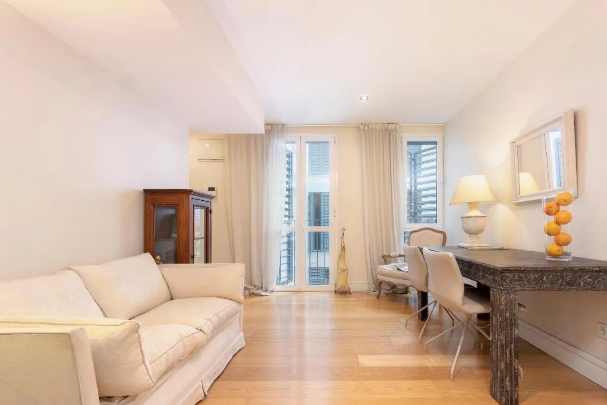 Image 4 of Acogedor apartamento junto a la Catedral by Rent Me