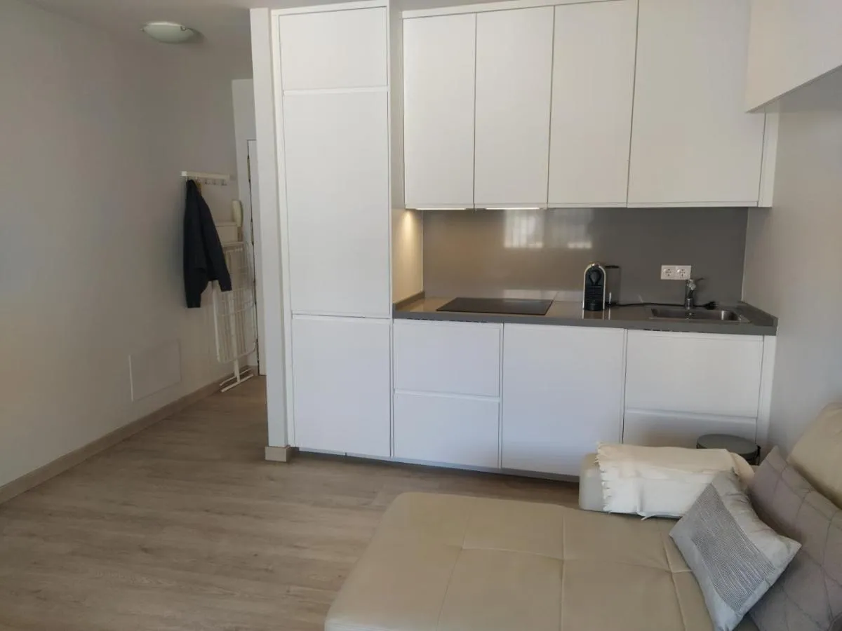 Image 1 of Acogedor y moderno estudio en Capuchinos