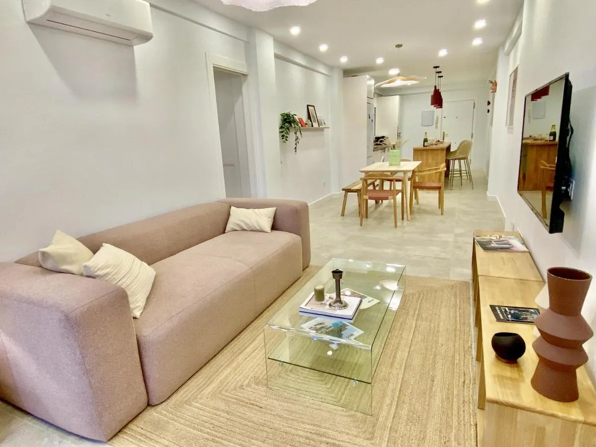 Image 1 of Amplio apartamento en el centro de Málaga