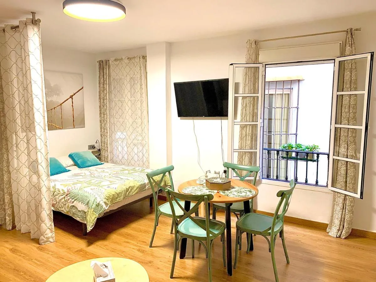 Image 2 of Anas Apartment centro histórico