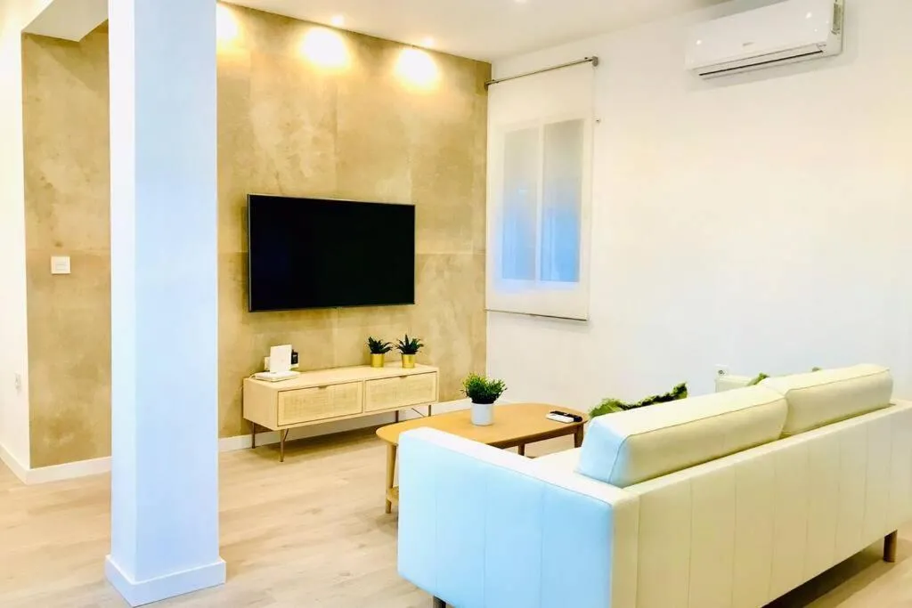 Image of Andalucía I & balcony by ELE Apartments