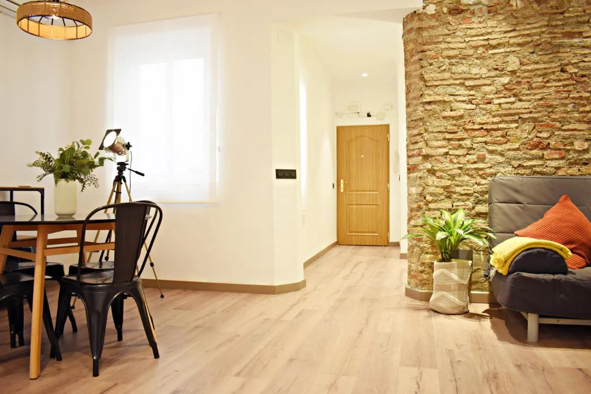 Image 2 of Apartamento Antares Edificio céntrico de 1800