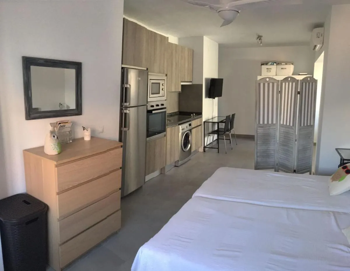 Image 1 of Apartamento Malagueta Beach 10