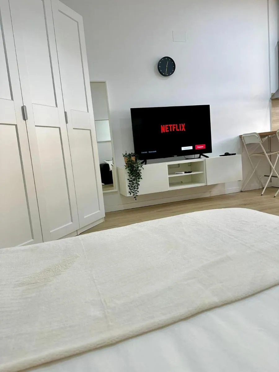 Image 2 of Apartamento Moderno Playa Málaga