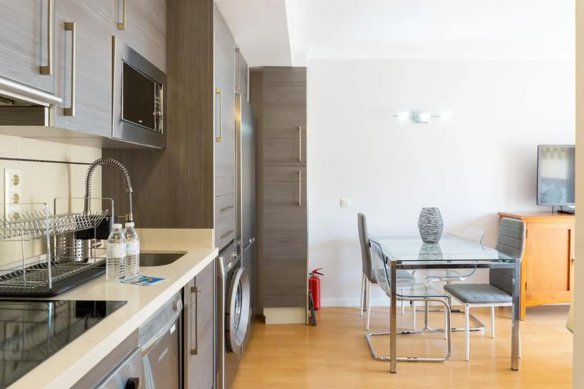 Image 2 of Apartamento con parking cerca del centro