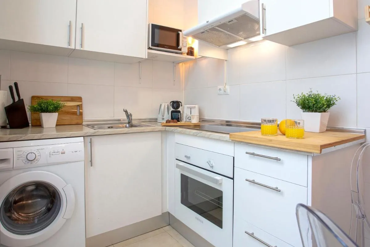 Image 3 of Apartamento reformado en Málaga centro by Rent Me