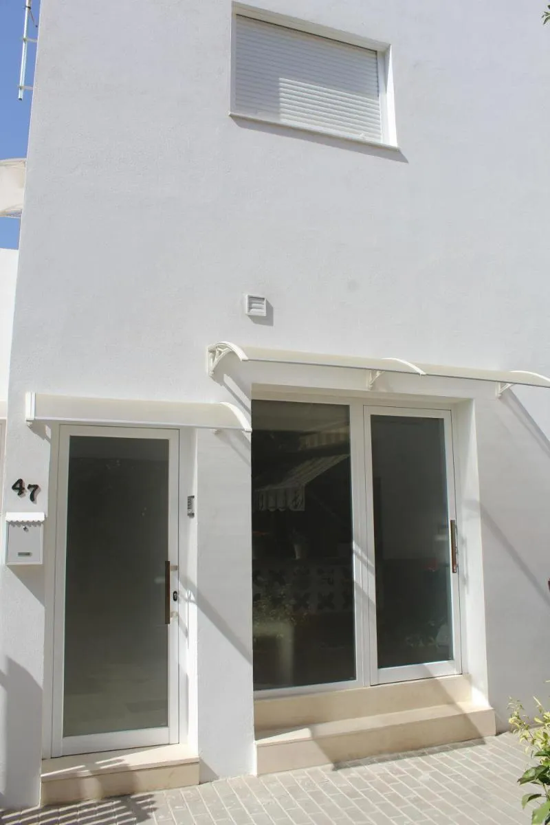 Image 1 of Apartamentos Angelita Plaza Beach