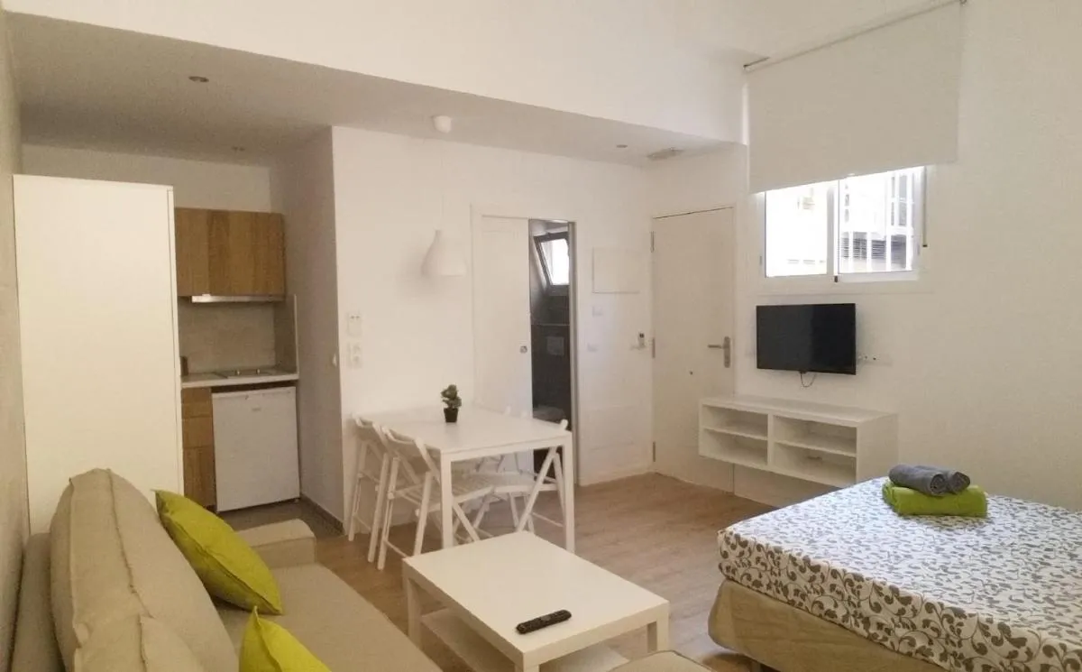 Image 1 of Apartamentos Clavero