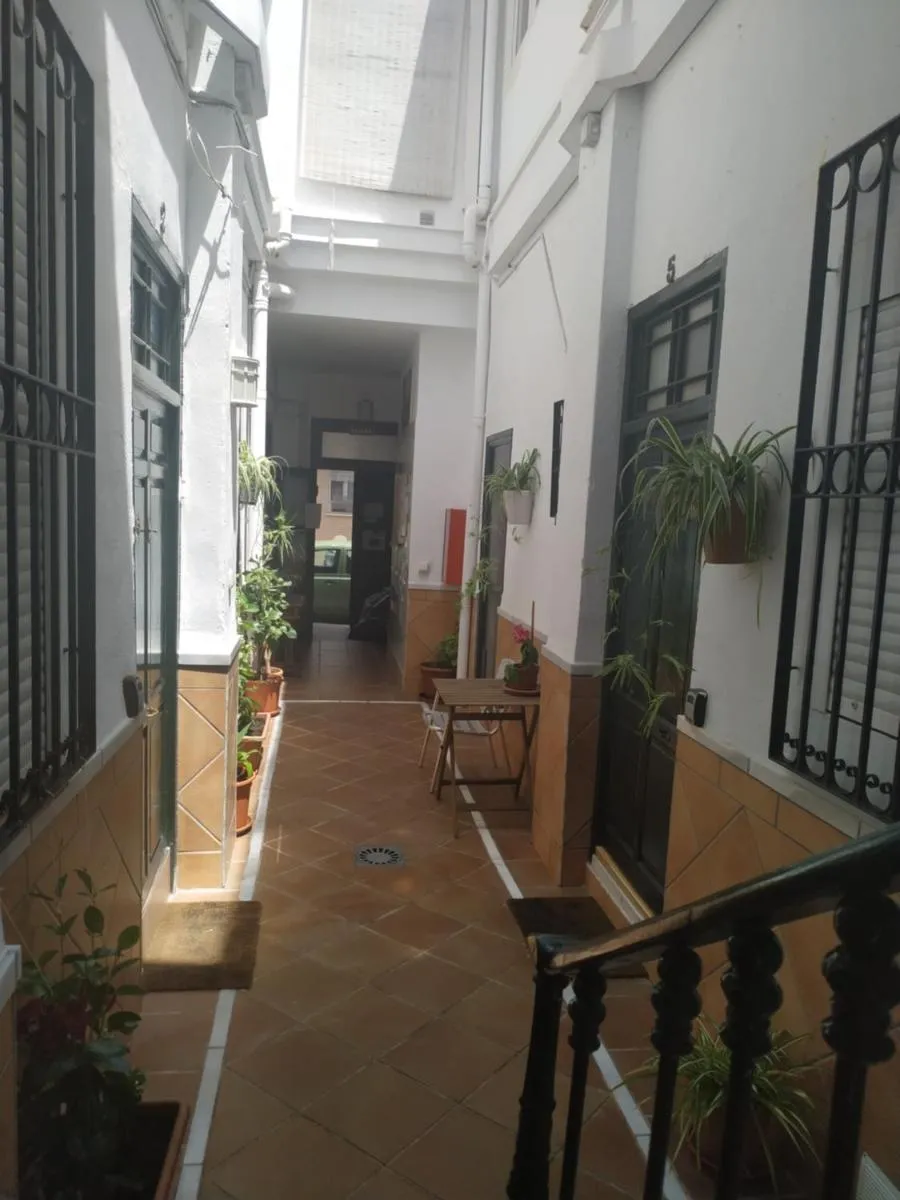 Image 2 of Apartamentos Fernando El Catolico