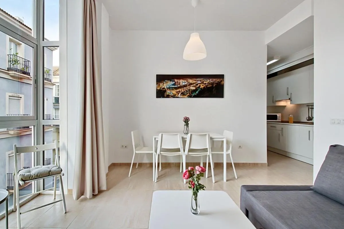 Image 4 of Apartamento terraza privada 2D MALAGA CENTRO
