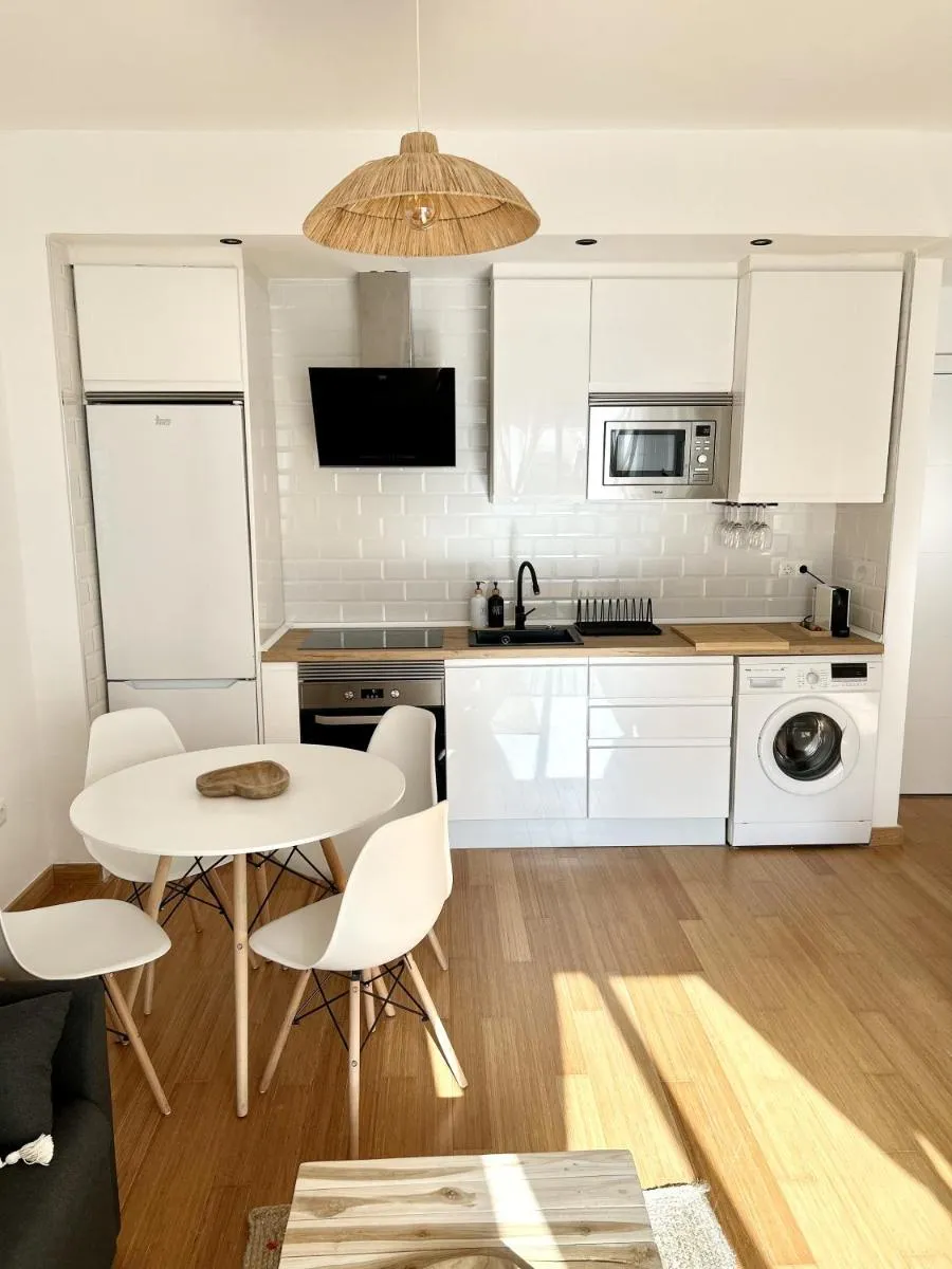 Image 2 of Apartment Diego in Malaga center