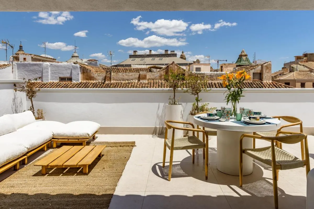 Image 2 of Atarazanas Suite, Atico con terraza