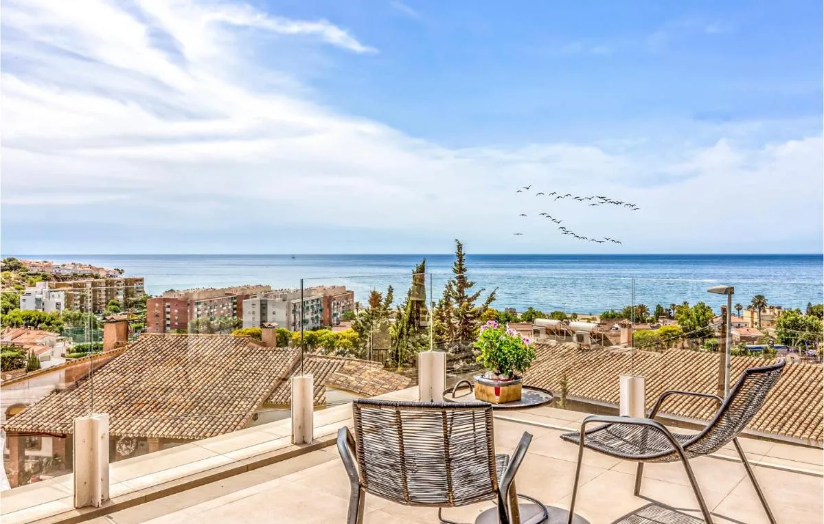 Image 2 of Awesome Home In Cala Del Moral With Kitchen