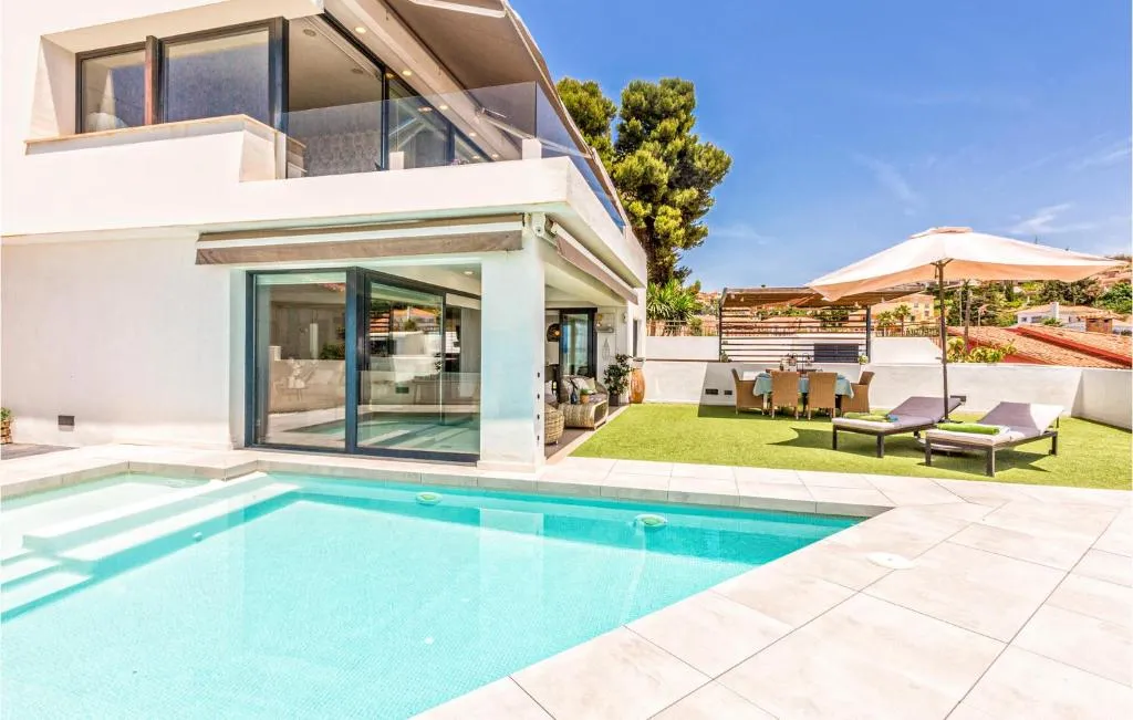 Image of Awesome Home In Cala Del Moral With Kitchen