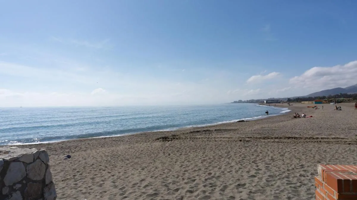 Image 3 of Beach Apartment Guadalmar