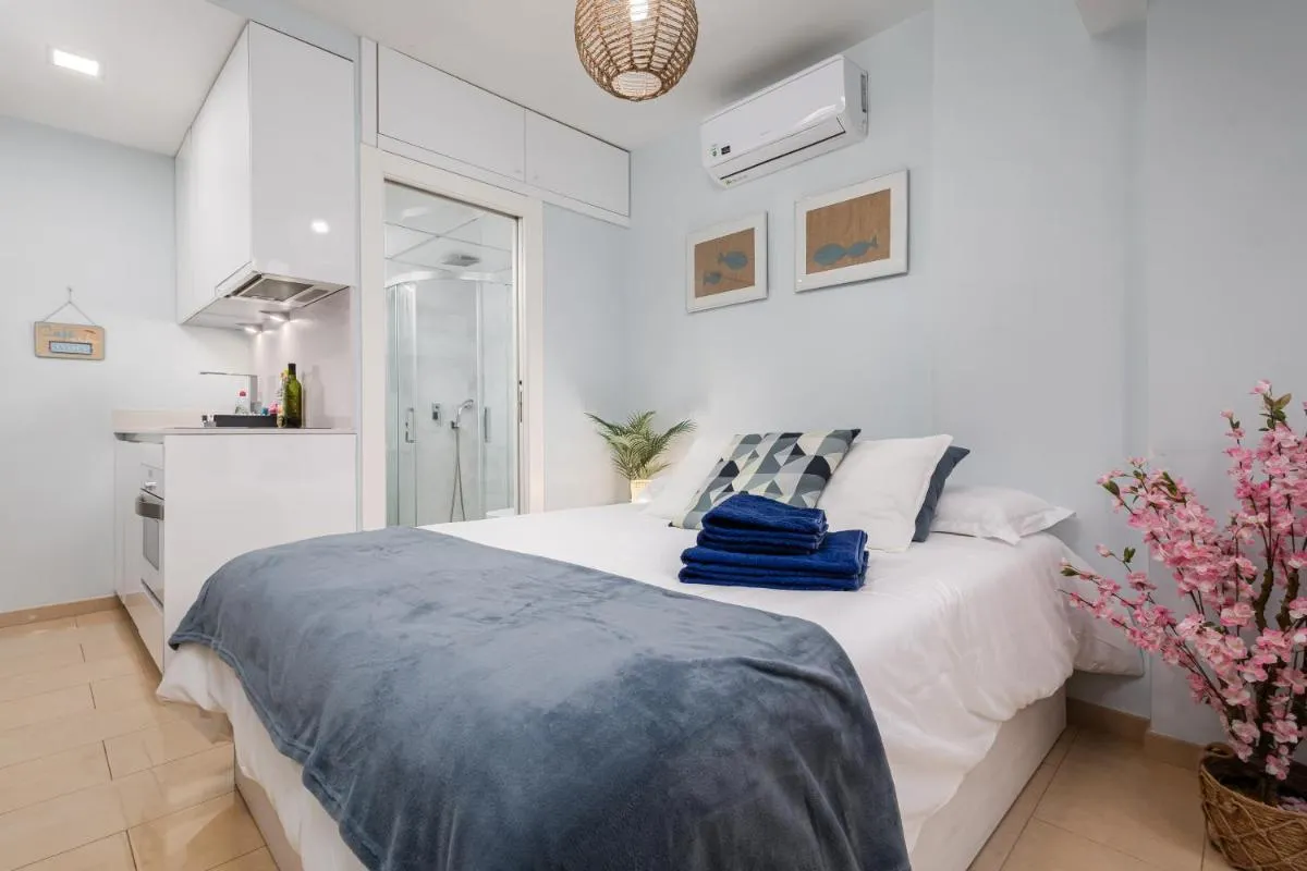 Image 2 of Beach House Apartment, Playa Malagueta
