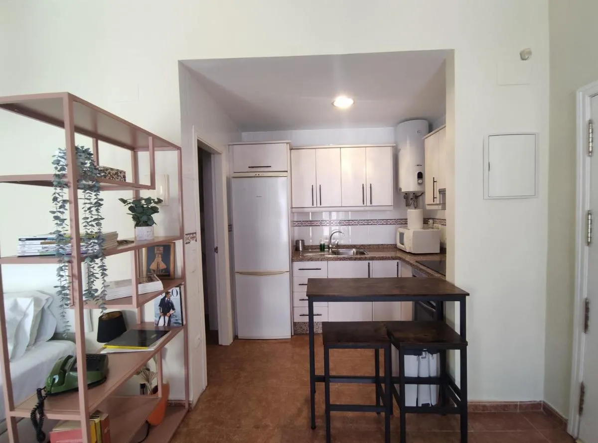 Image 1 of Bonito y acogedor estudio – Nice and cozy studio