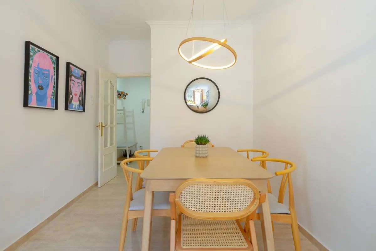 Image 5 of Bright apartment with patio and balconies in the center