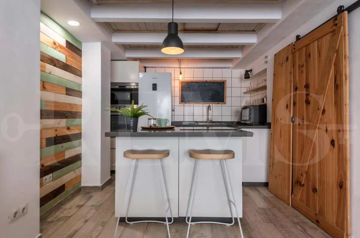 Image 1 of Bright duplex loft next to the city center by REMS