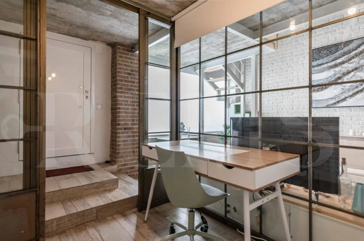 Image 2 of Bright duplex loft next to the city center by REMS