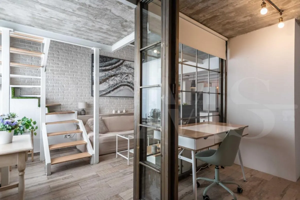 Image 5 of Bright duplex loft next to the city center by REMS