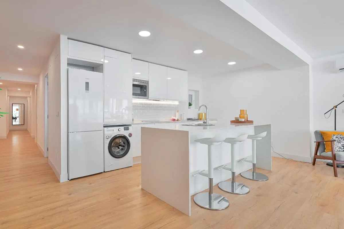 Image 6 of C26 Gorgeous 4 bdrm Apartament in Plaza Uncibay