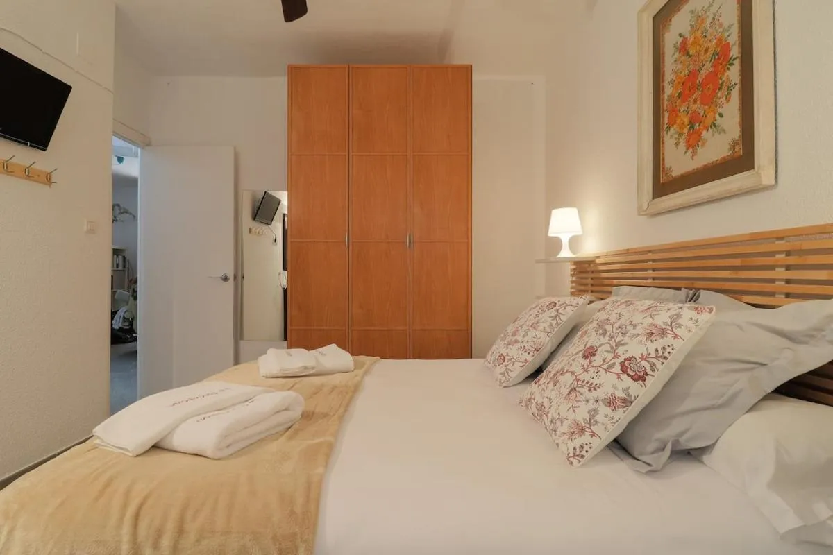 Image 6 of C52 – Seaside 2 Bedrooms By the Center