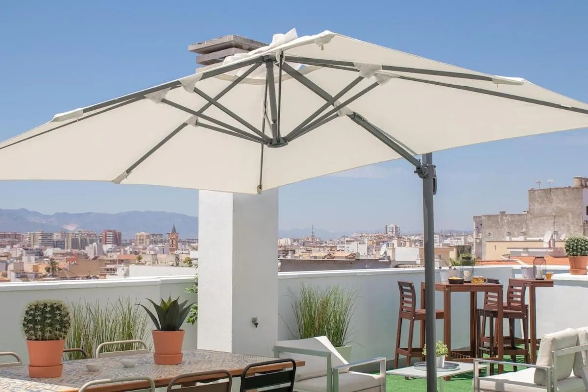Image 5 of C56 – Studio with amazing terrace in the centre