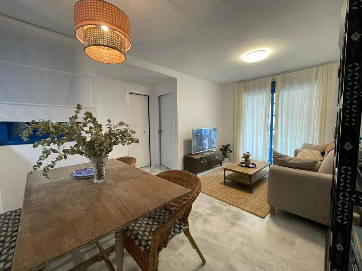 Image 2 of CALU Homes cerca Playa de Huelin