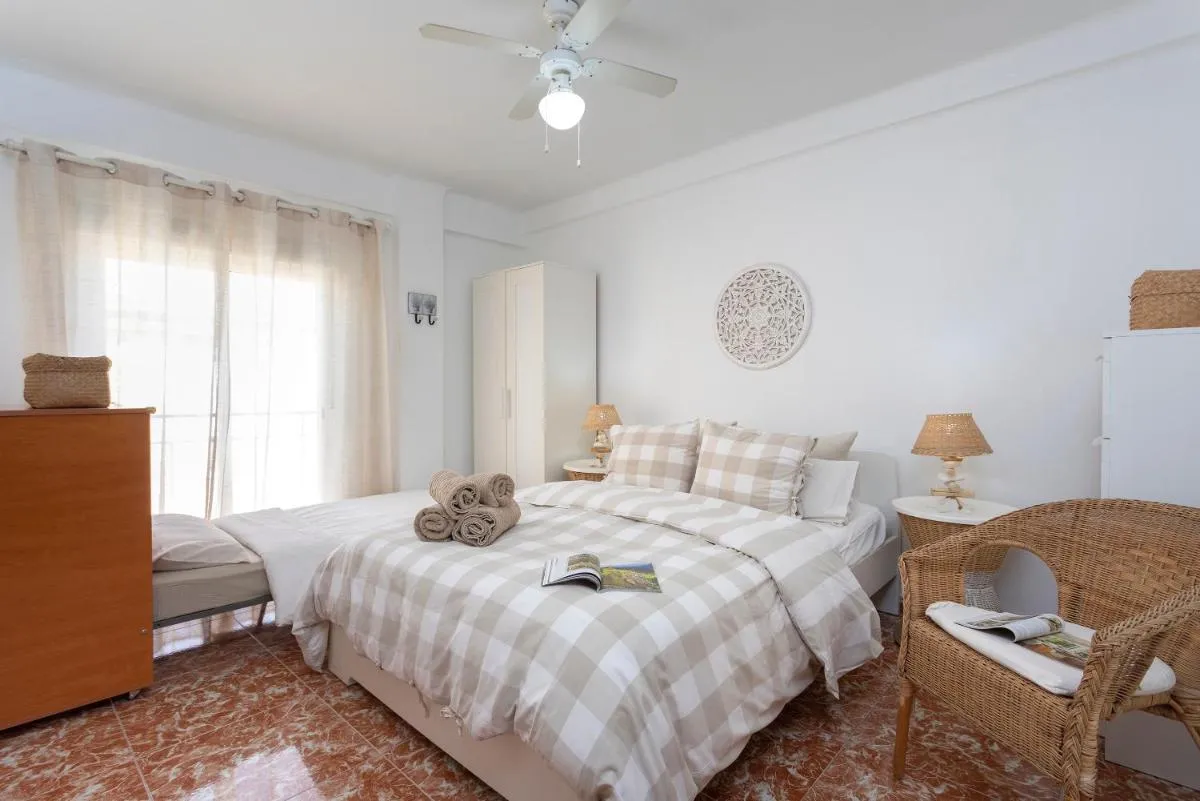 Image 6 of CITY CENTER AND NEXT TO THE BEACH 3 BEDROOMs