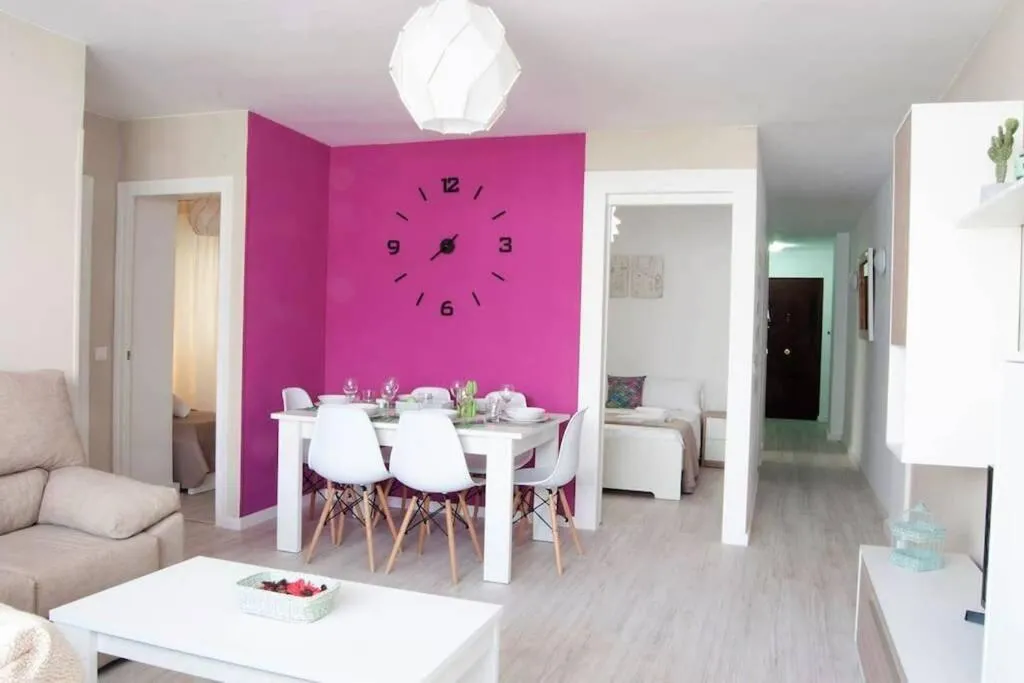 Image 2 of CITY CENTER BIG APARTMENT-FAMILY & FRIENDS-5 Beds