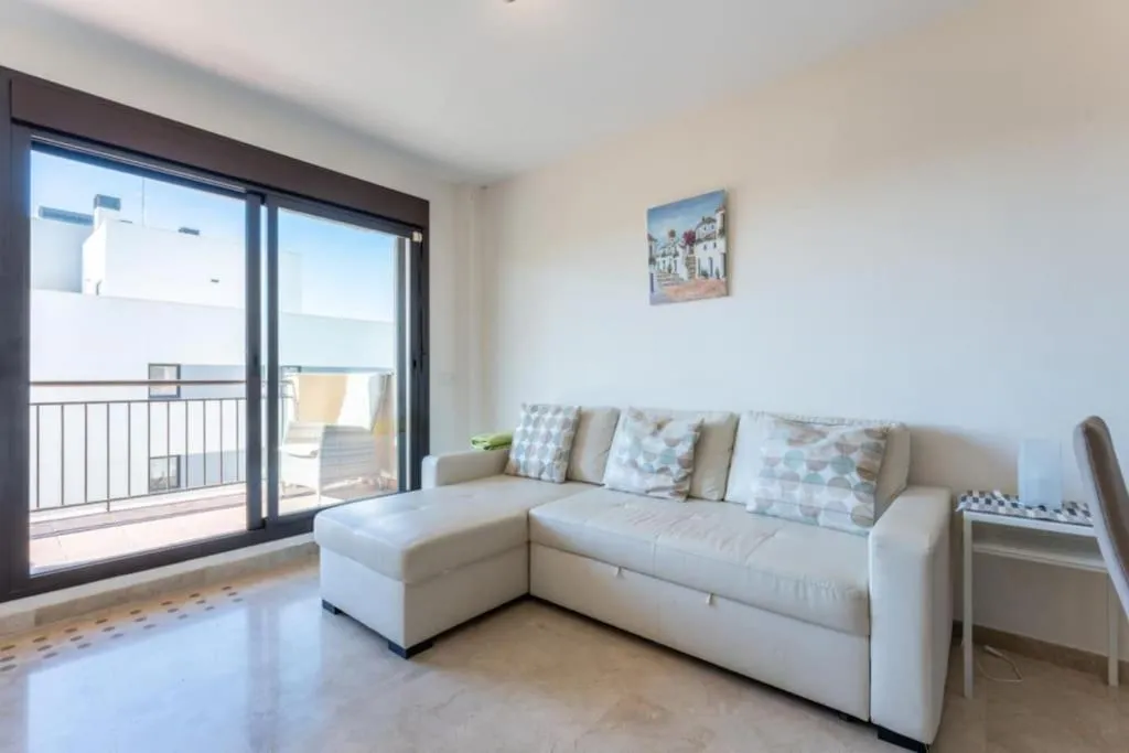 Image 3 of CT 215 – Cala Blanca – Mijas Costa