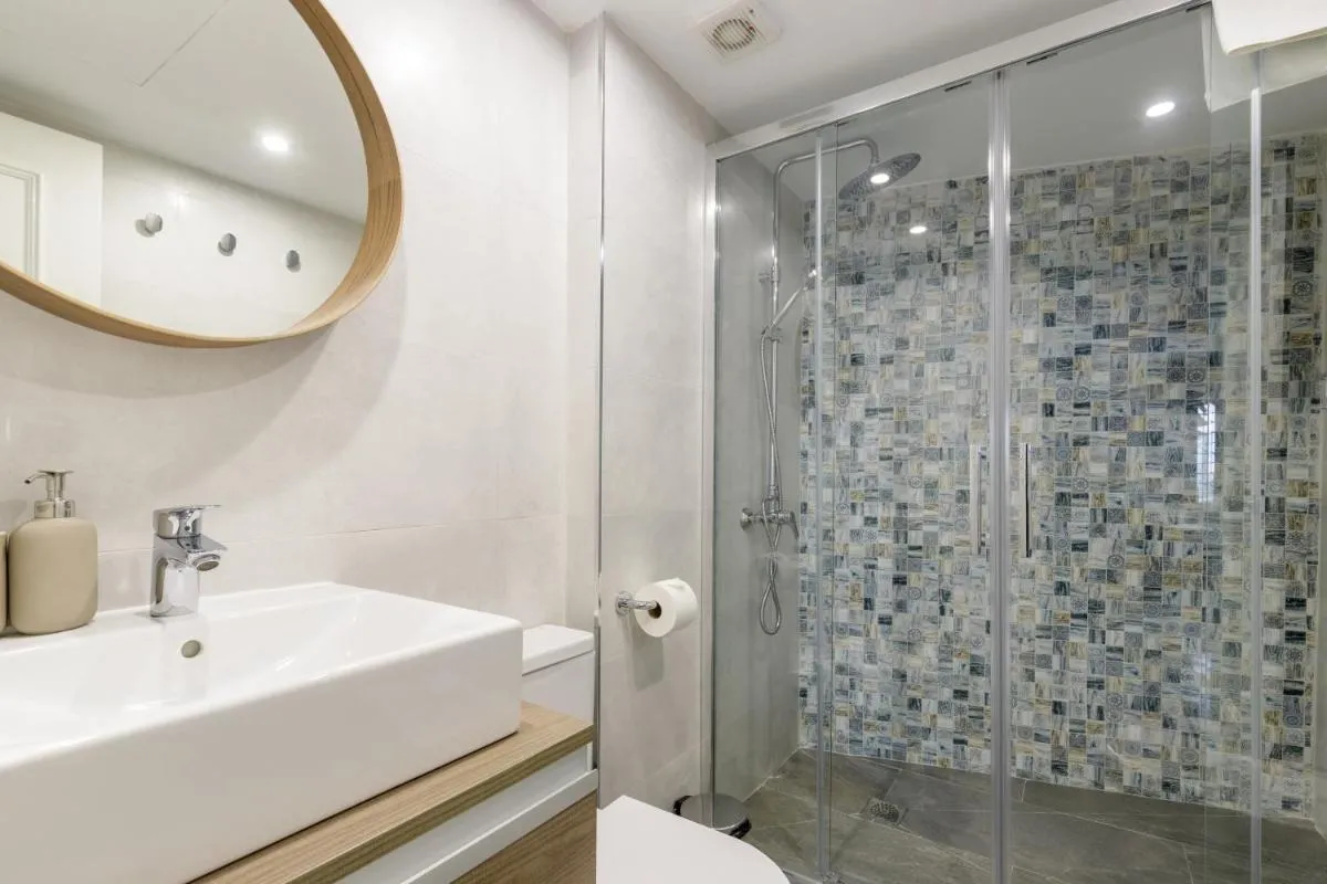 Image 3 of Caleta Homes – Apartamentos Pompidou