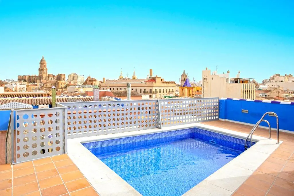 Image of Carreteria Pool ApartamentosMalagaManagement