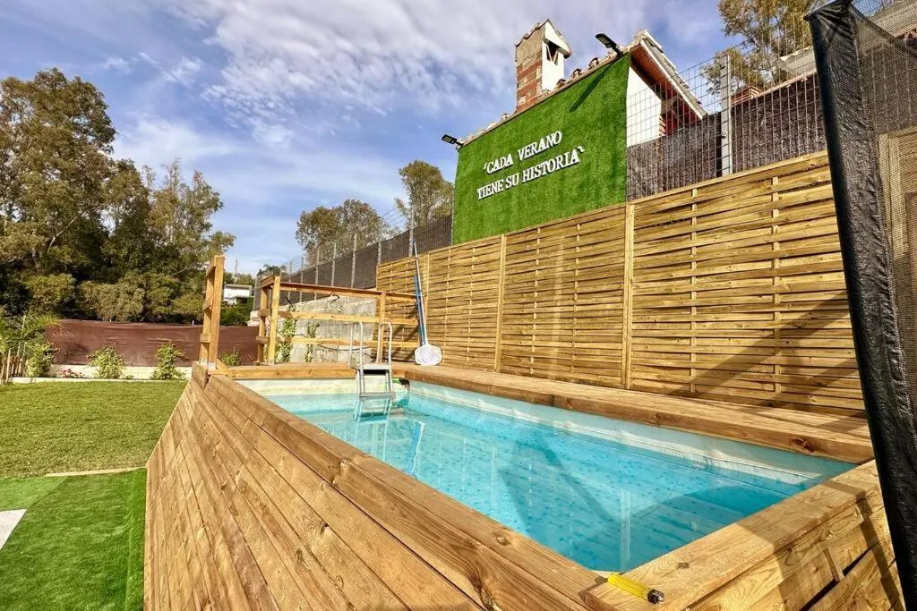 Image of Casa rural de diseño con piscina y barbacoa