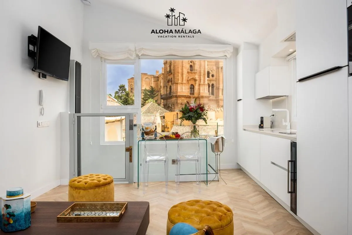 Image 2 of Cathedral Premium Suite Front View By AlohaMálaga